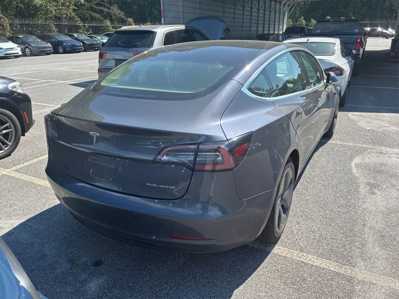 tesla model 3 2018 5YJ3E1EB1JF114252 image tesla model 3 2018 5YJ3E1EB1JF114252 image